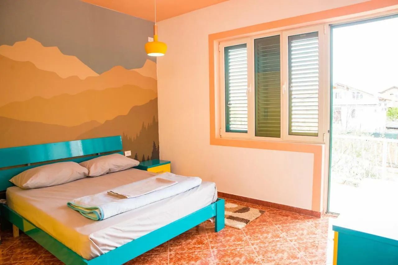 Our Way Guest House & Hostel Shkodër 0*,